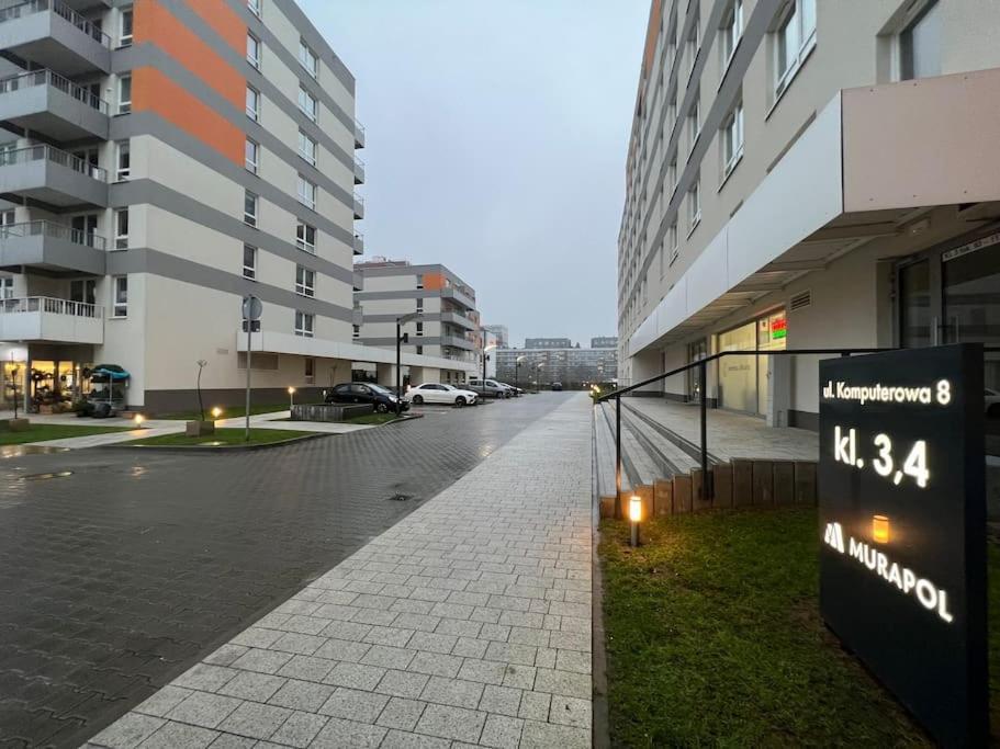 K22 Sky Apartments In The Warszawa Exteriör bild